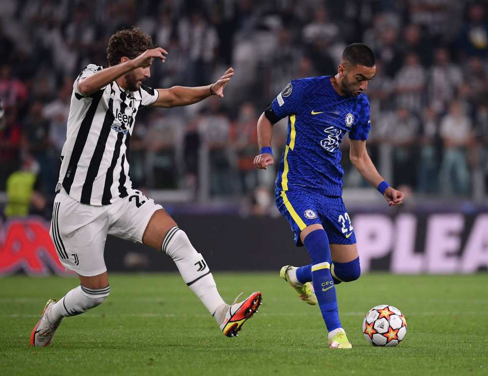 欧冠：拜仁客场3-2险胜萨格勒布迪纳摩（欧冠赛场：拜仁客场3比2险胜萨格勒布迪纳摩）