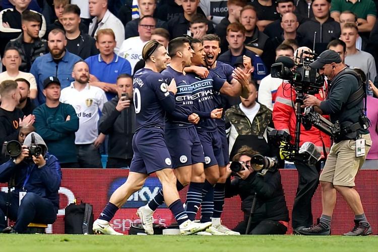 火箭末节场均31.1分&联盟第一，唯一突破30分的球队