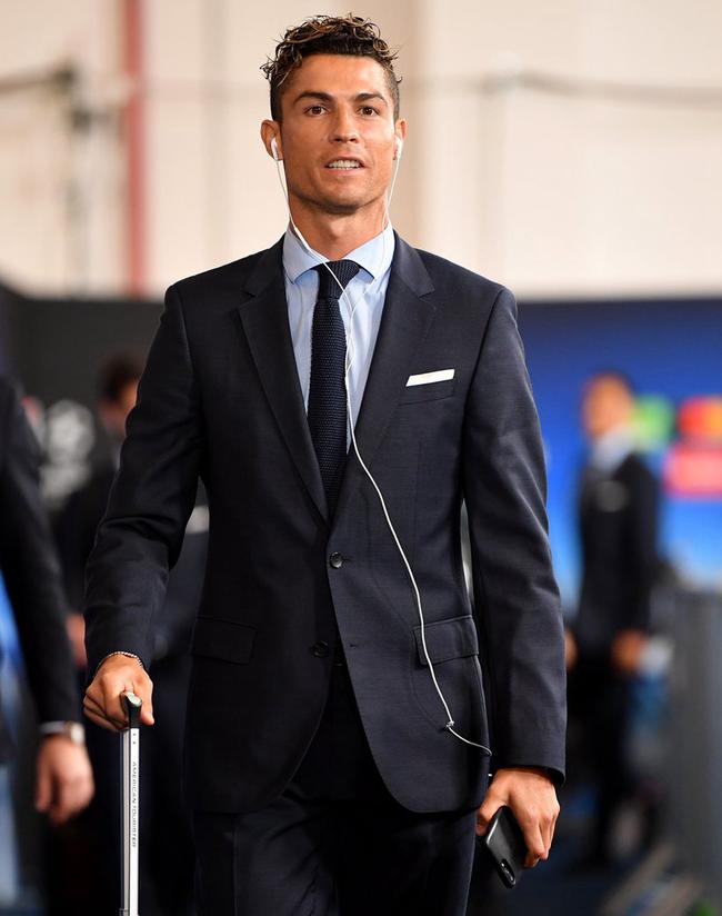 两条重大线索表明卡洛斯·巴莱巴即将加盟曼联。